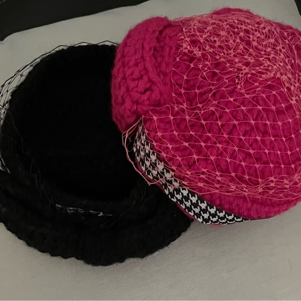 Handmade Fascinator - Picture 2 of 3